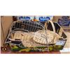 Image 1 : METAL SHOWER CADDY + HANDLED WICKER BASKET