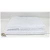 Image 1 : 16" X 16" MICROFIBER TOWELS 20 PACK