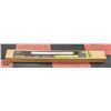 Image 1 : NEW LED GREEN CHOICE 48" LED LIGHT TUBES INCLUDED