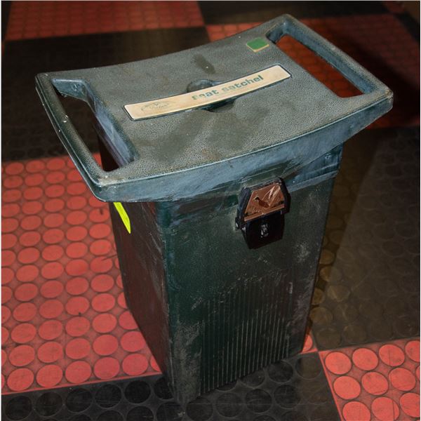 VICTOR SEAT SATCHEL FOR HUNTING/STORAGE
