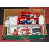 Image 1 : BOX ASSORTED CHRISTMAS ORNAMENTS