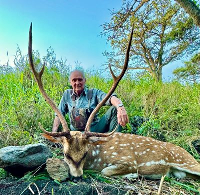 4-day/3-night Hawaii Axis Deer and Feral Goat Hunt for One Hunter ...