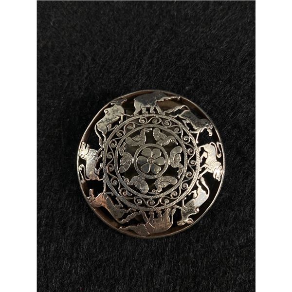 Vintage Silvertone Animal Kingdom Clip On. 1.5" Diameter