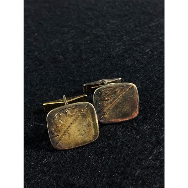Good Pair of Sterling Cufflinks with Engraved Design
