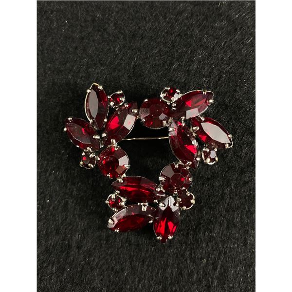 Vitnage 1950's Ruby Red Rhinestone Brooch