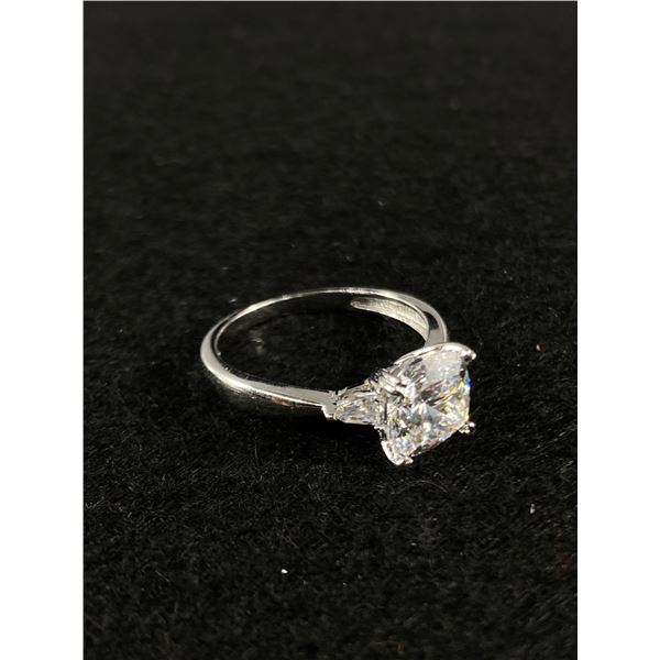 Beautiful Classic 4.4ct CZ Solitaire Engagement 925 Sterling Silver Ring  4.6g - Tested