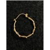 Image 2 : Pair of Pretty 10k Gold 1" Hoop Earrings