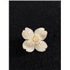Image 1 : Pretty Vintage Ivory Dogwood Flower Brooch