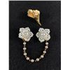 Image 1 : Pretty Vintage Goldtone Clip Pin & Sweater Clips