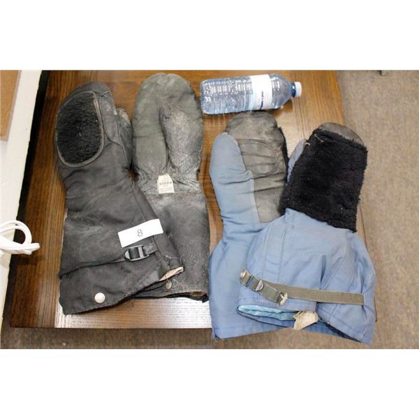 Raber "glove" (L), cuffed mitts