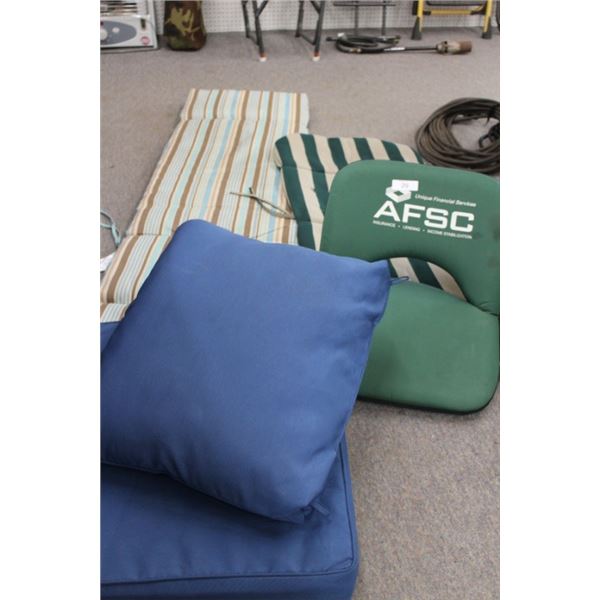 assorted cushions