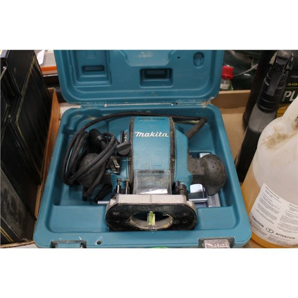 Makita router RP0900 works