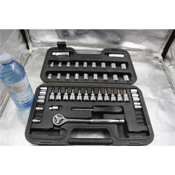 Rachet/socket set