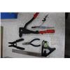 Image 3 : Rivet gun, sockets, wire strippers, combination
