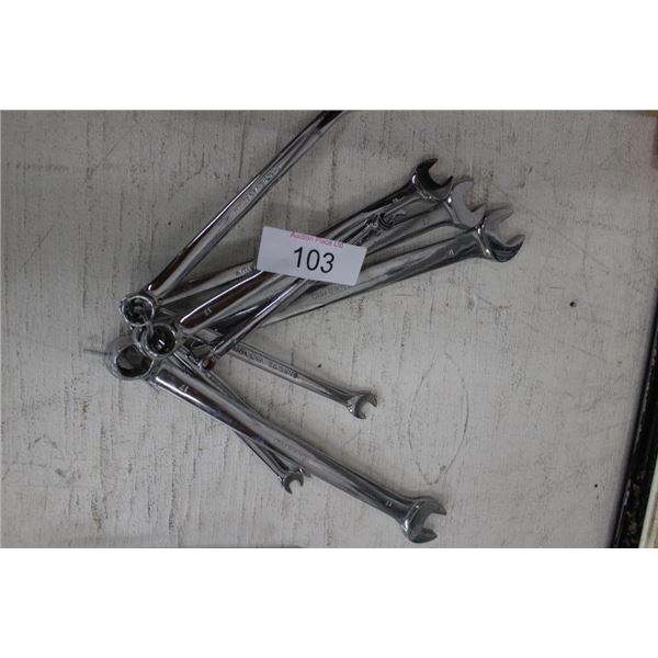 Set of combination wrenches