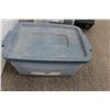 Image 6 : Plastic storage bins
