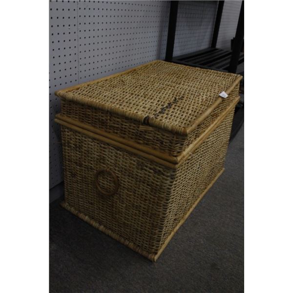Wicker storage chest