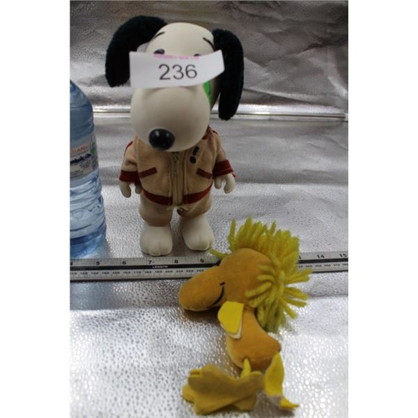 Vintage Snoopy toy with wood stock