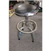 Image 1 : Metal stool