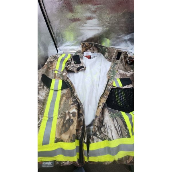 Camo coveralls 54R