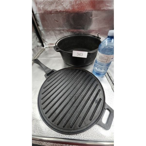 Cast iron pot w/ griddle