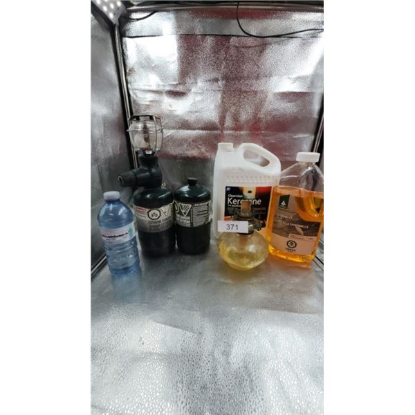 Propane lamps w/ tanks, Kerosene lamp w/ kerosene