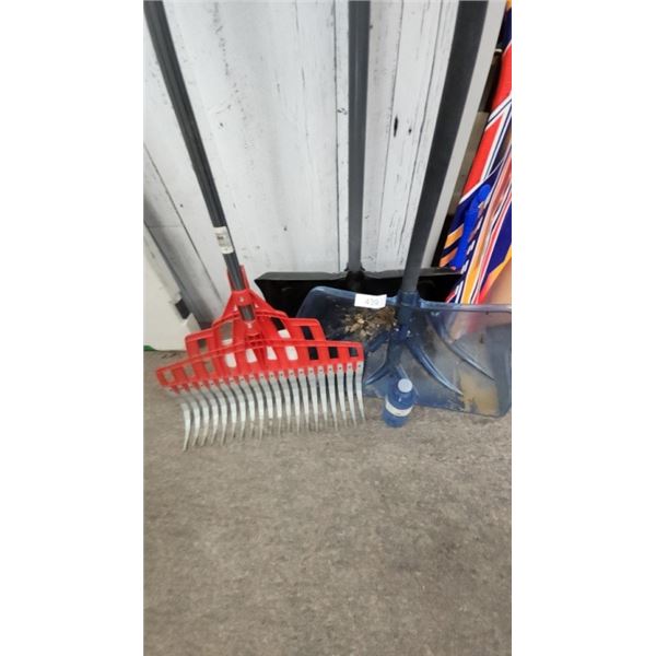 Rake, snow shovels