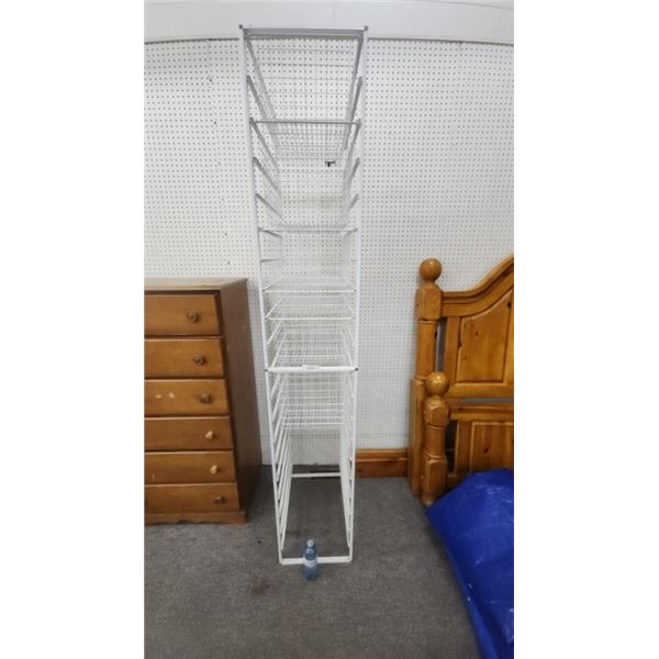 Wire basket tower