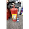 Image 1 : Fire extinguisher