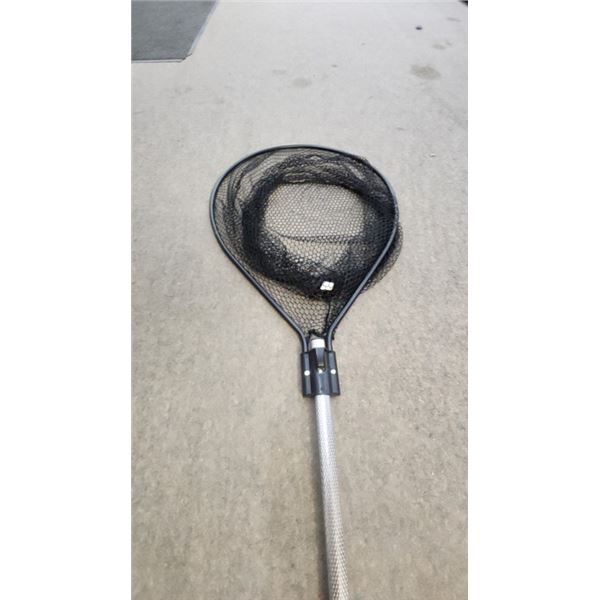 Frabil fishing net with collapsable handle
