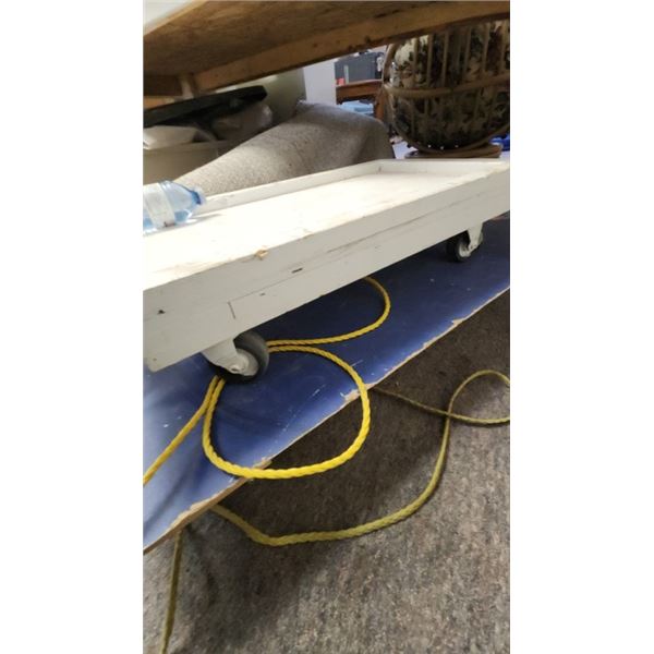 2-Trollies