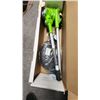 Image 3 : 15" Electric string trimmer looks  like new