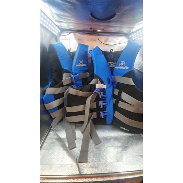 Life jackets Adult Large and XXL