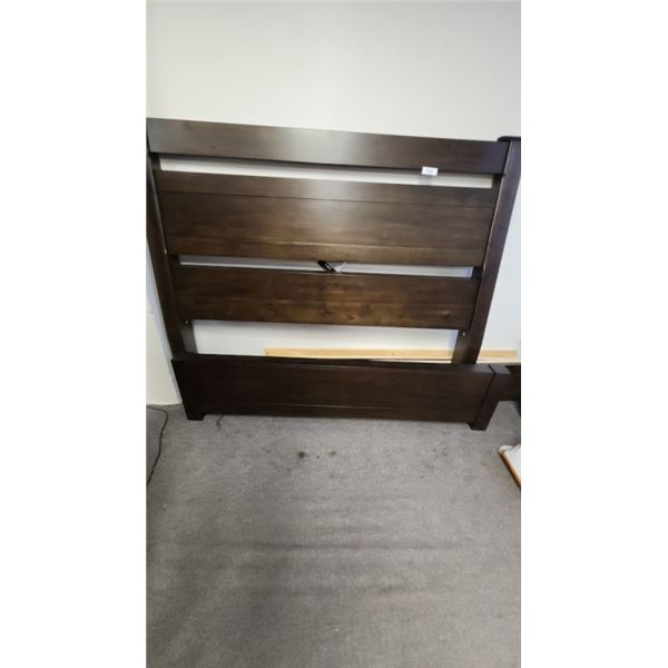 Queen size Head board with foot board & rails