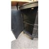 Image 3 : Hall table with storage/ Bar in good condition