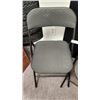 Image 2 : Folding chairs