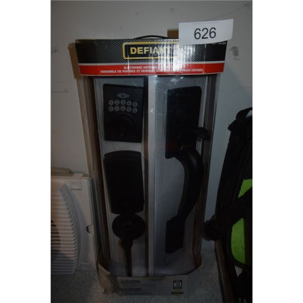 Defiant electronic entrance handle set