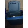 Image 1 : Plastic storage bins