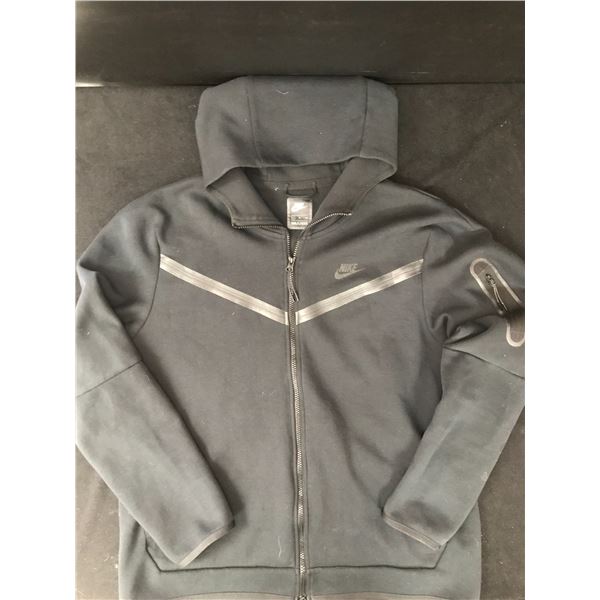 XL FEECE TECH NIKE HOODIE