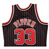 Image 2 : SCOTTIE PIPPEN SIGNED CHICAGO BULLS MITHCELL AND NESS JERSEY (BECKETT COA)