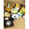 Image 3 : Lot of 18 ceramic containers: phone, bears, baskets, Alaska and Seattle (2)
