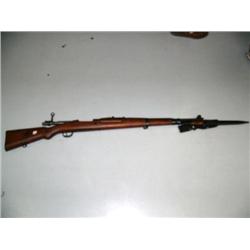 Czechoslovakian Army Rifle with Bayonet and cartridge case (2)