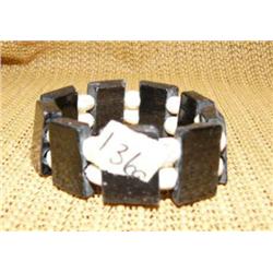 CHOICE on 2 baleen and ivory bracelets (2)