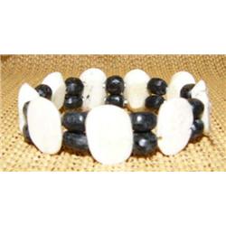 CHOICE on 2 baleen and ivory bracelets (2)