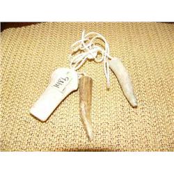 CHOICE on 3 Eskimo yo-yos: bone (2)