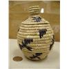 Image 1 : 6" Hooper Bay grass basket with dyed berry design (2)