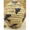 Image 2 : 6" Hooper Bay grass basket with dyed berry design (2)