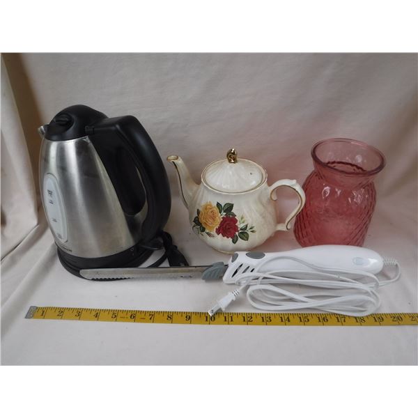 Lot of Kitchen Items | Kettle, Teapot | All Working