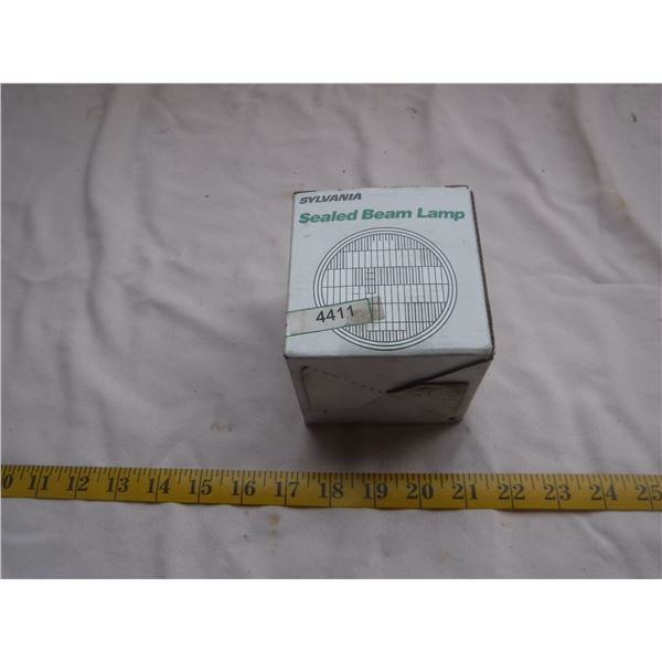 New | Sylvania | Sealed Beam Lamp | Part # 4411