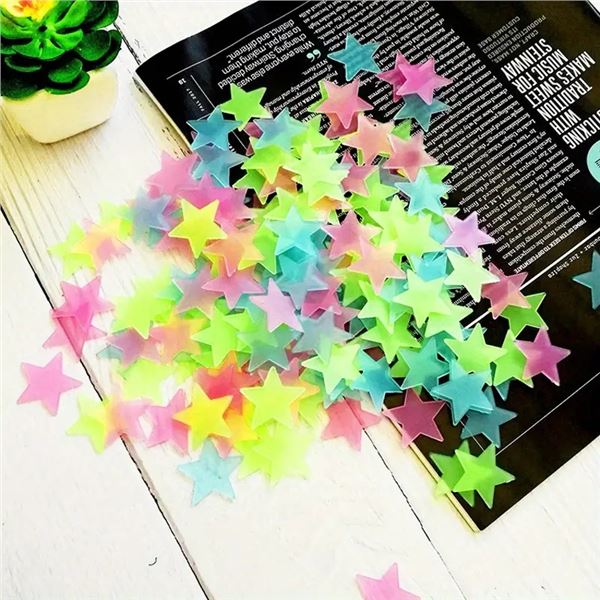 New | 100 Pieces of Multi-Coloured Glow In The Dark Stars | Comes with Adhesive Stickers for Walls, 